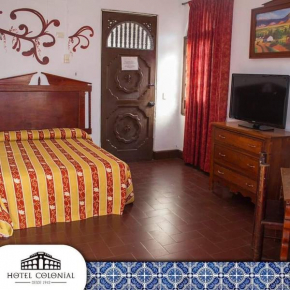Гостиница Hotel Colonial  Мансанильо